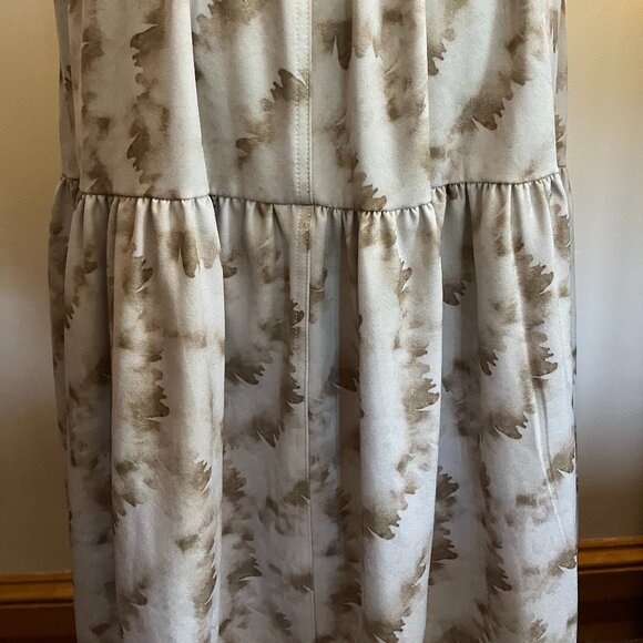 Italian Classic Long Flare and Belted Patterned Dress - Picture 8 of 10